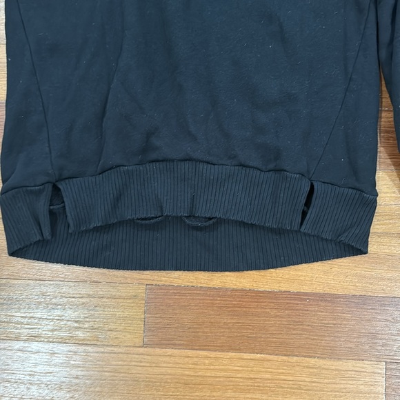 Alo black turtle neck sweater size medium - Picture 2 of 7